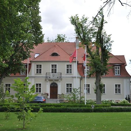 Rezydencja Marii Rybieniec Hotel Kiszkowo Exterior photo
